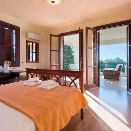 “the Secret To Enjoying The Holiday Of A Lifetime” Kedros