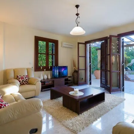 “the Secret To Enjoying The Holiday Of A Lifetime” Kedros Villa