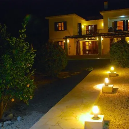“the Secret To Enjoying The Holiday Of A Lifetime” Kedros Villa